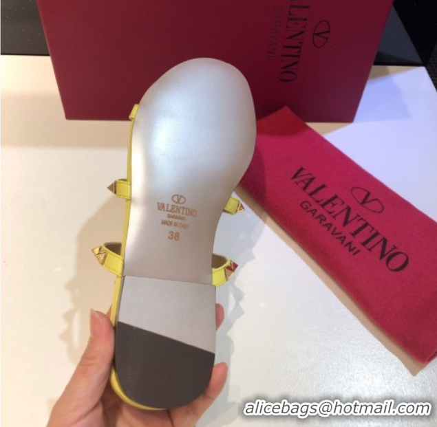 Unique Style Valentino Classic Rockstud Flat Slides Sandal in Calfskin Leather Yellow 0711056