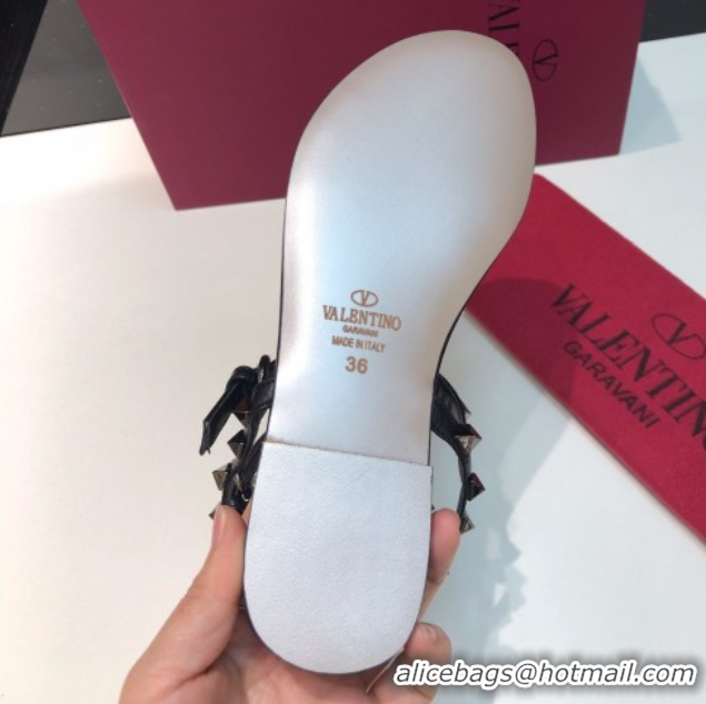 Perfect Valentino Classic Rockstud Flat Thong Sandals in Calfskin Leather with Ankle Strap Metallic Pink 0711075