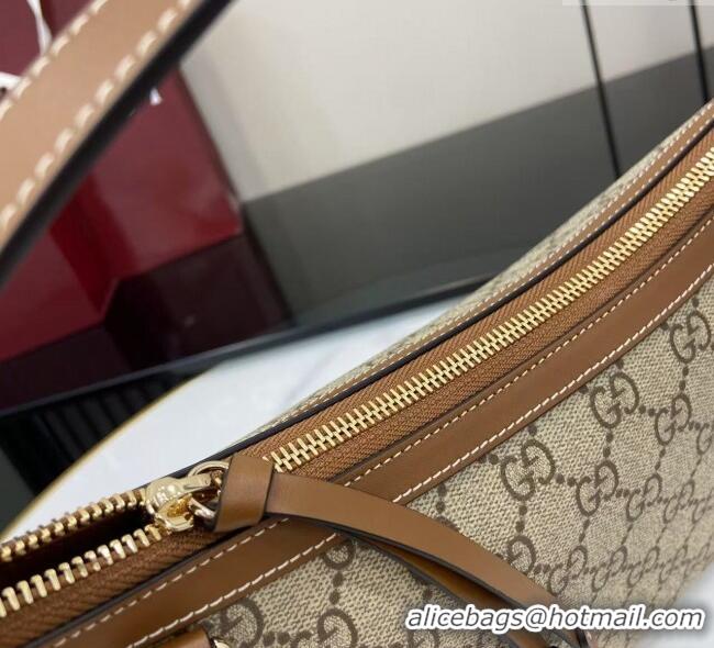 Grade Design Gucci GG Emblem Canvas Medium Shoulder Bag 847449 2025
