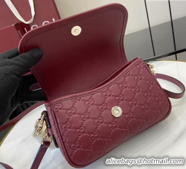 Unique Grade Gucci GG Emblem Leather Small Shoulder Bag with Chain 847448 Ancora Red 2025