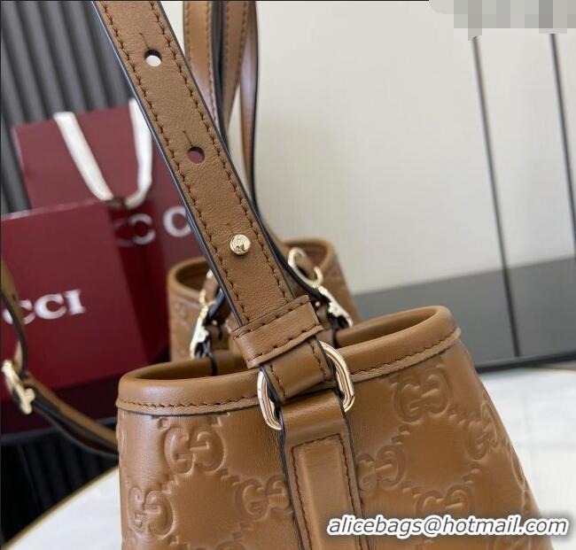 New Cheap Gucci GG Leather Emblem Medium Tote Bag 815214 Brown 2025