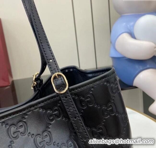 Buy Fashionable Gucci GG Leather Emblem Medium Tote Bag 815214 Black 2025