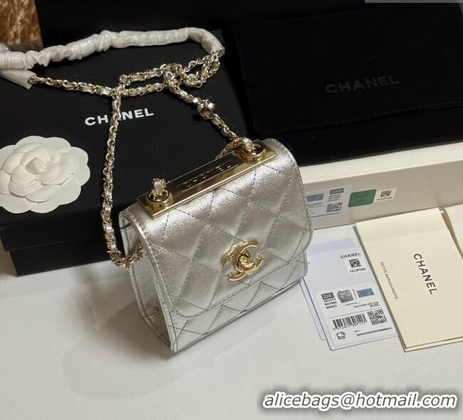 Well Crafted Chanel Lambskin Clutch with Chain and Band A81632 Silver 2025