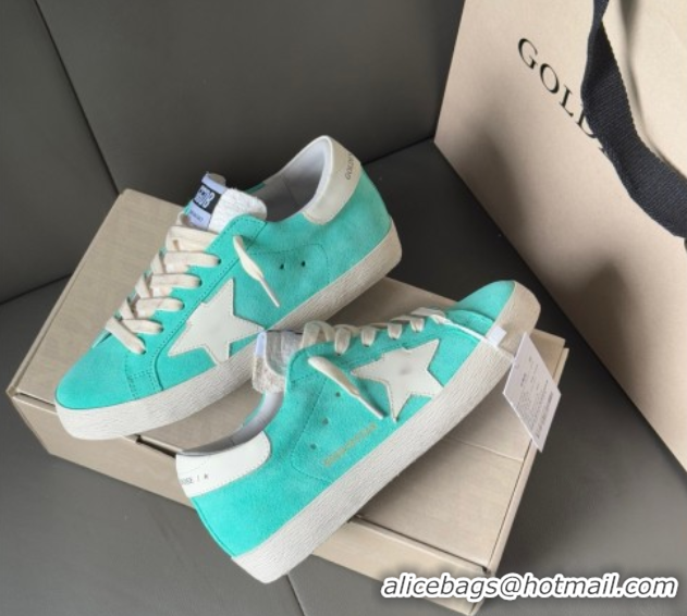 Good Looking Golden Goose Women’s Super-Star in bright green suede 0711008