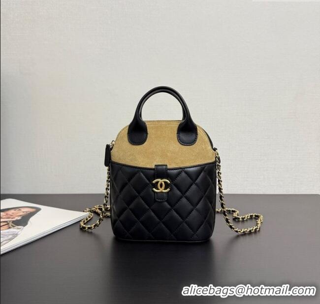 Grade Quality Chanel Suede & Lambskin Clutch with Chain AP4742 Beige/Black 2025