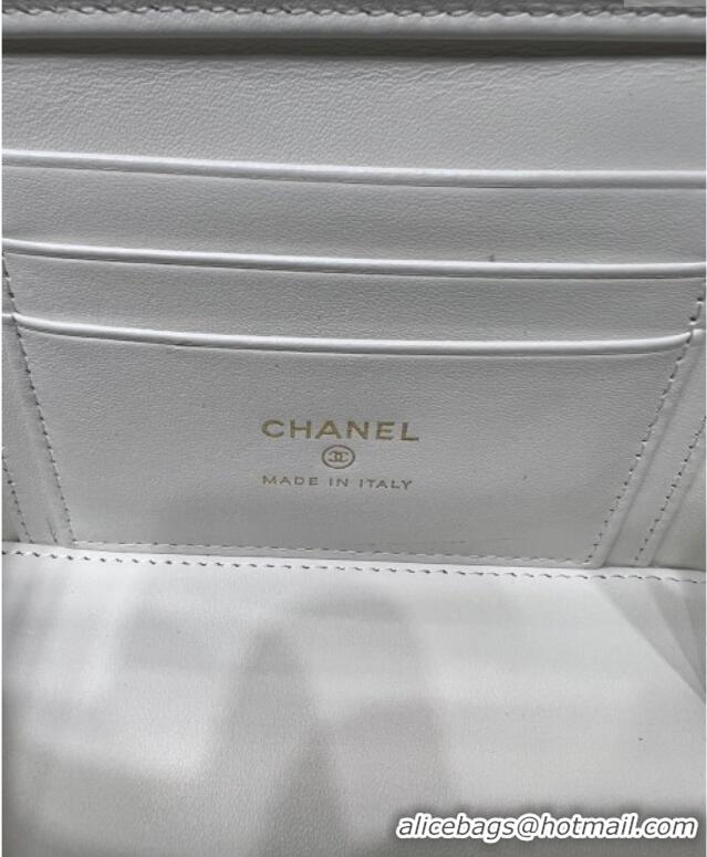 Well Crafted Chanel Grained Shiny Calfskin Classic Large Vanity with Chain AP1341 White 2025