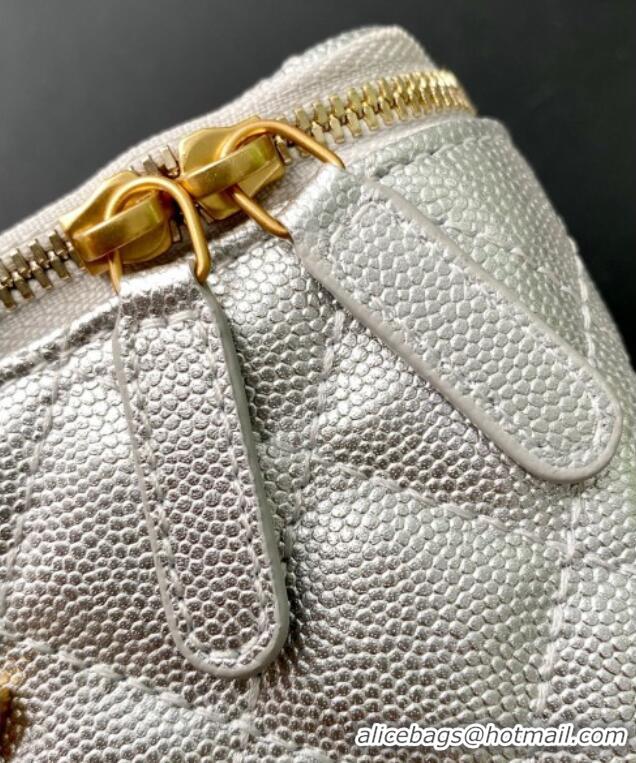 Buy Discount Chanel Grainy Calfskin Large Vanity with CC Chain AP3940 Silver 2025