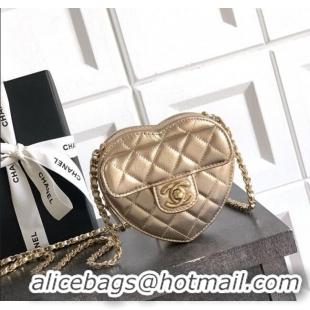Top Grade Chanel Lambskin Heart Clutch with Chain AP2784 Gold 2025