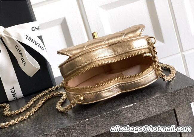Top Grade Chanel Lambskin Heart Clutch with Chain AP2784 Gold 2025