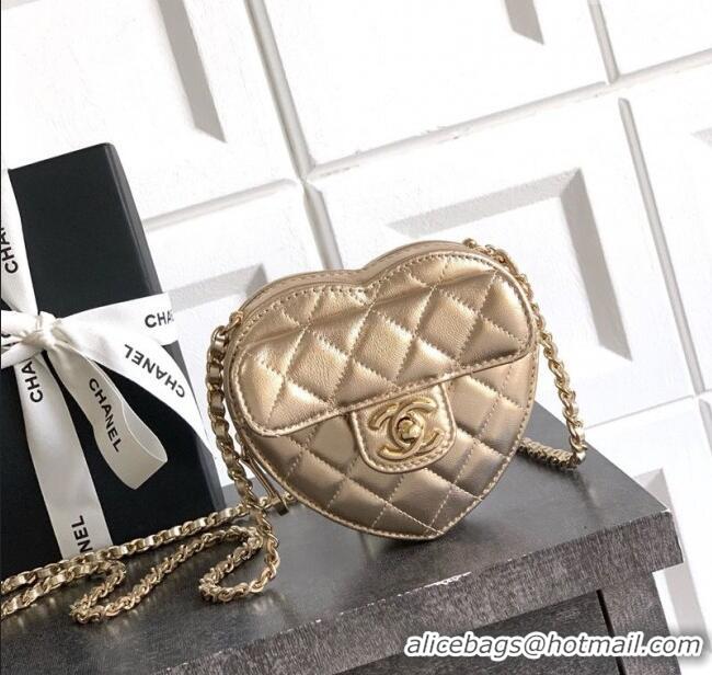 Top Grade Chanel Lambskin Heart Clutch with Chain AP2784 Gold 2025
