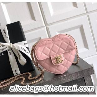 Traditional Specials Chanel Lambskin Heart Clutch with Chain AP2784 Light Pink 2025