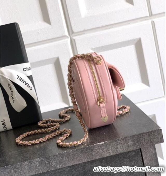 Traditional Specials Chanel Lambskin Heart Clutch with Chain AP2784 Light Pink 2025