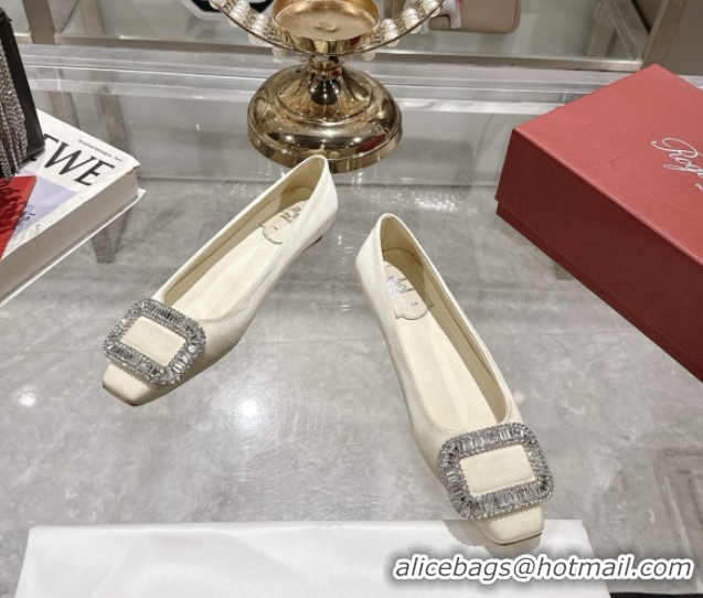 Purchase Roger Vivier Belle Vivier Ballerinas in Satin with Crystal Buckle White 5073110