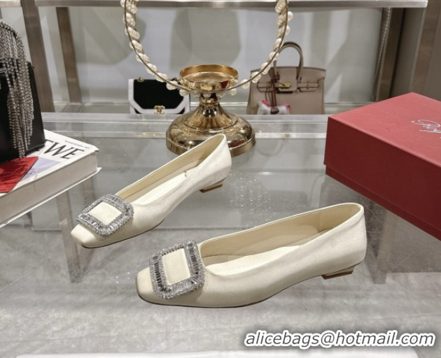 Purchase Roger Vivier Belle Vivier Ballerinas in Satin with Crystal Buckle White 5073110