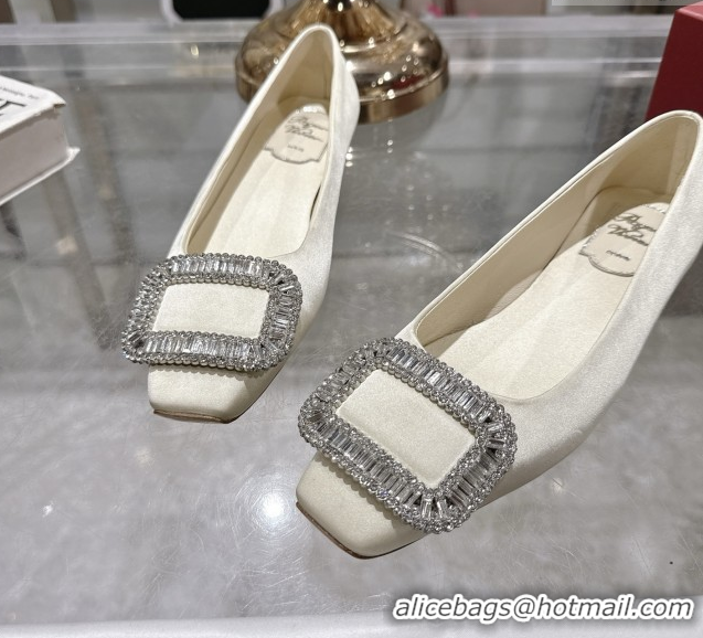 Purchase Roger Vivier Belle Vivier Ballerinas in Satin with Crystal Buckle White 5073110