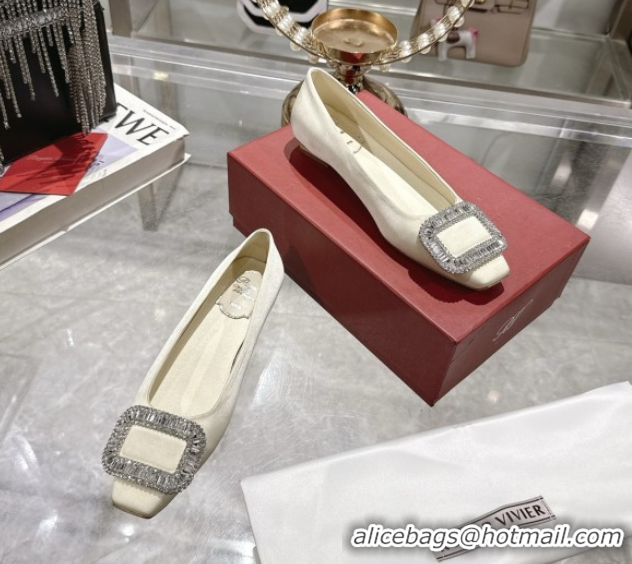 Purchase Roger Vivier Belle Vivier Ballerinas in Satin with Crystal Buckle White 5073110