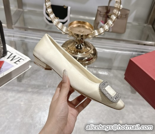 Purchase Roger Vivier Belle Vivier Ballerinas in Satin with Crystal Buckle White 5073110