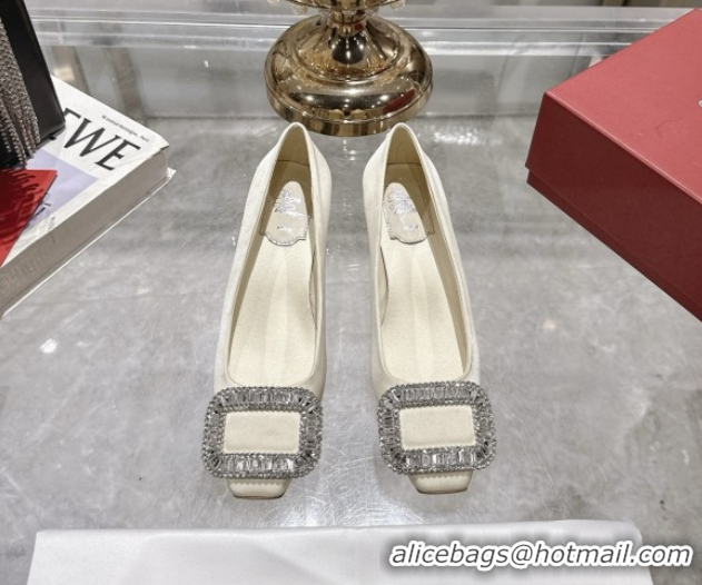 Grade Quality Roger Vivier Belle Vivier Pumps in Satin with Crystal Buckle 4.5cm Heel White 5073112