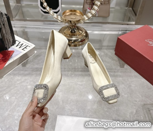 Grade Quality Roger Vivier Belle Vivier Pumps in Satin with Crystal Buckle 4.5cm Heel White 5073112