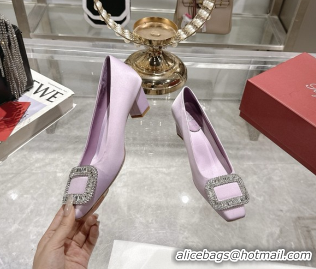 Durable Roger Vivier Belle Vivier Pumps in Satin with Crystal Buckle 4.5cm Heel Light Pink 5073113