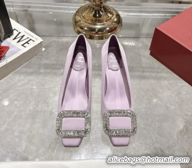 Durable Roger Vivier Belle Vivier Pumps in Satin with Crystal Buckle 4.5cm Heel Light Pink 5073113