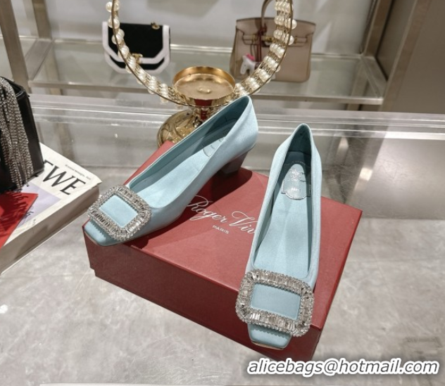 Luxurious Roger Vivier Belle Vivier Pumps in Satin with Crystal Buckle 4.5cm Heel Light Blue 5073114