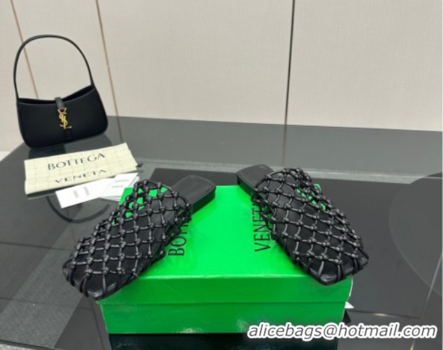 Purchase Bottega Veneta Riva Flat Slides Sandal in Woven Knotted Leather Black 50709063