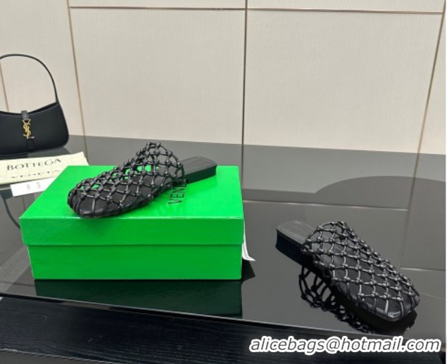 Purchase Bottega Veneta Riva Flat Slides Sandal in Woven Knotted Leather Black 50709063
