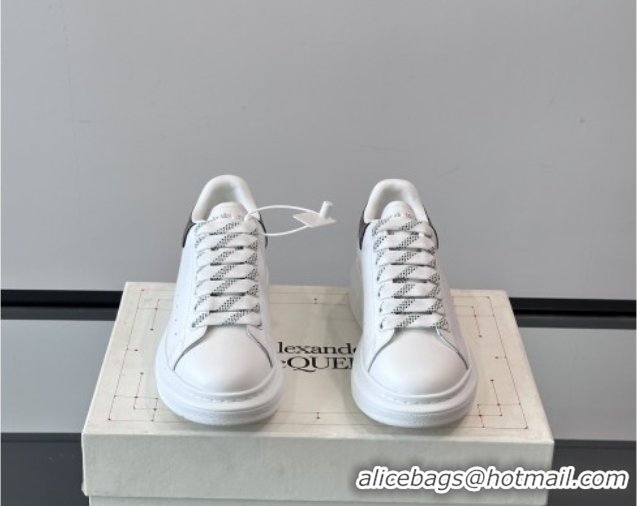 Unique Style Alexander McQueen Oversized Sneakers in Calfskin Leather AM05 White/Burgundy 5081505