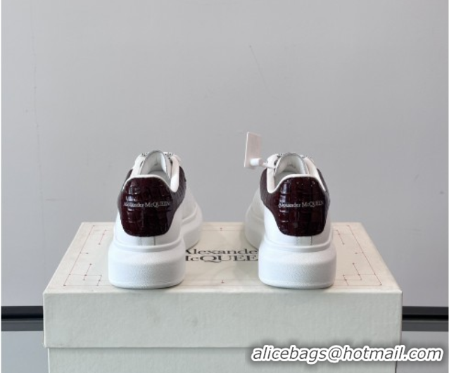 Unique Style Alexander McQueen Oversized Sneakers in Calfskin Leather AM05 White/Burgundy 5081505