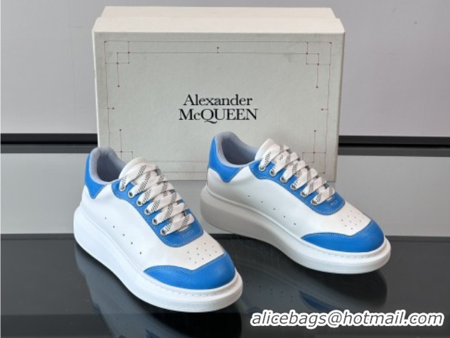 Modern Alexander McQueen Oversized Sneakers in Calfskin Leather AM07 White/Blue 5081507