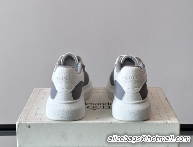 Classic Hot Alexander McQueen Oversized Sneakers in Calfskin Leather AM10 White/Grey 5081510
