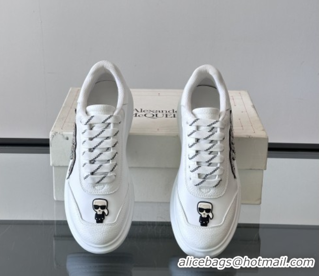 Durable Alexander McQueen Oversized Sneakers in Calfskin Leather AM14 White 5081514