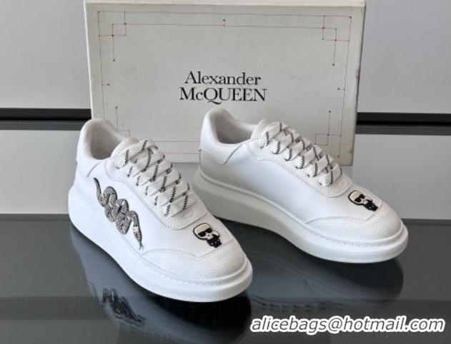 Durable Alexander McQueen Oversized Sneakers in Calfskin Leather AM14 White 5081514