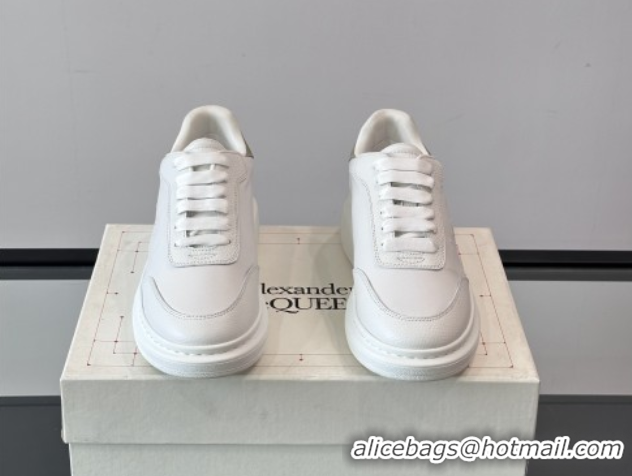 Most Popular Alexander McQueen Oversized Sneakers in Calfskin Leather AM20 White/Light Green 5081907