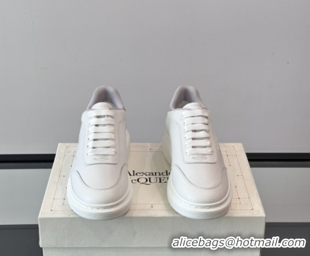 Good Looking Alexander McQueen Oversized Sneakers in Calfskin Leather AM21 White/Light Grey 5081908