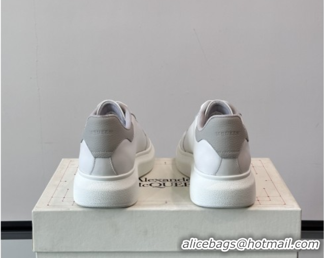 Good Looking Alexander McQueen Oversized Sneakers in Calfskin Leather AM21 White/Light Grey 5081908