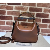 Famous Brand Gucci Diana Leather small shoulder bag 746251 Brown 2023