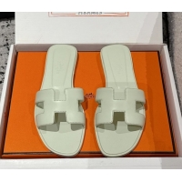 Low Cost Hermes Classic Oran Flat Slides Sandal in Shiny Calfskin Pale Green 0606128