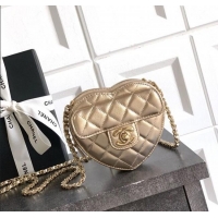 Top Grade Chanel Lambskin Heart Clutch with Chain AP2784 Gold 2025