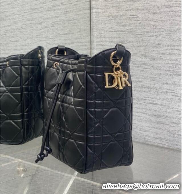 Buy Fashionable Dior Medium D-Motion Bag in Macrocannage Lambskin 0806 Black 2025