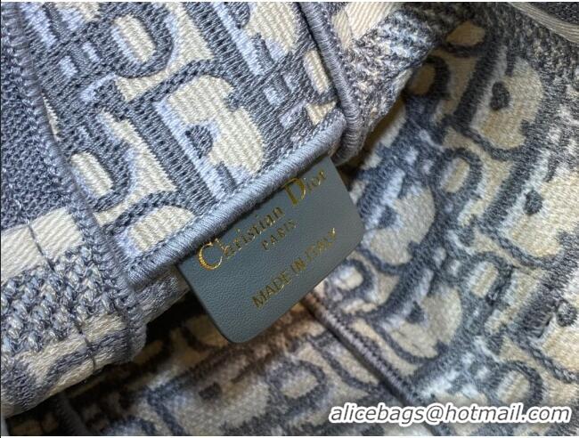 Top Design Dior Small Diorcamp Messenger Bag in Grey Oblique Dior Embroidery M1241ORIW 2025