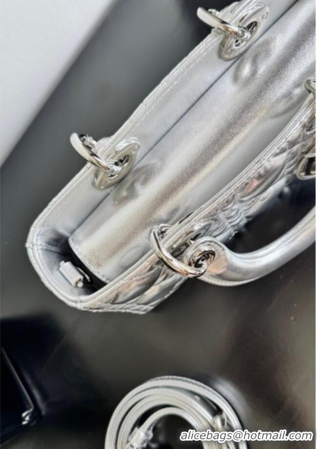 Good Taste Dior Lady D-Joy Small Bag in Cannage Metallic Leather M9250 Silver 2025