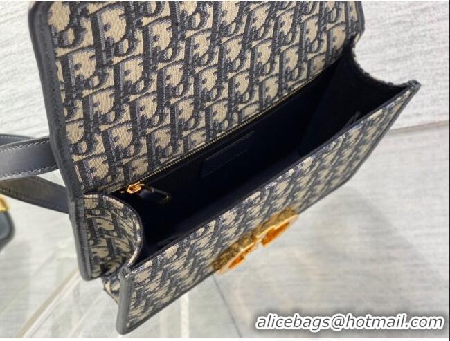 Trendy Design Dior 30 Montaigne Bag in Blue Dior Oblique Jacquard M9074 2025