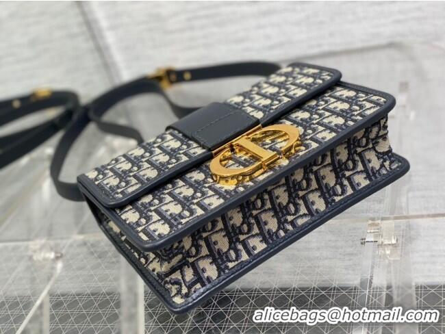 Trendy Design Dior 30 Montaigne Bag in Blue Dior Oblique Jacquard M9074 2025
