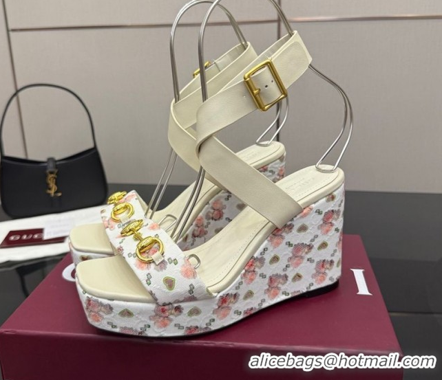 Durable Gucci Flora GG Canvas and Leather Wedge Sandals 10cm with Horsebit and Ankle Strap White 0828135