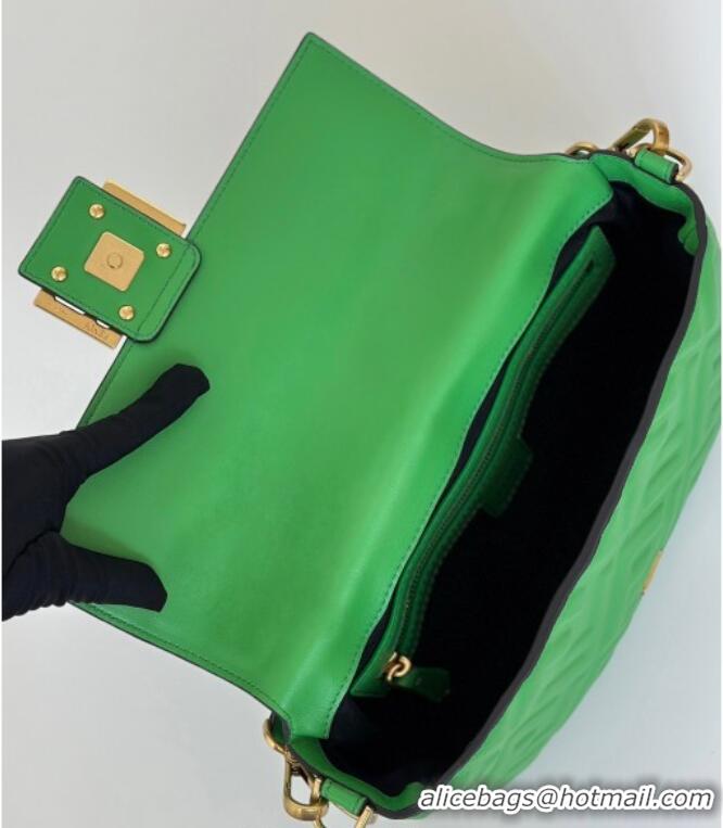 Famous Brand Fendi Baguette Medium Nappa Leather Bag 0135M Green 2025