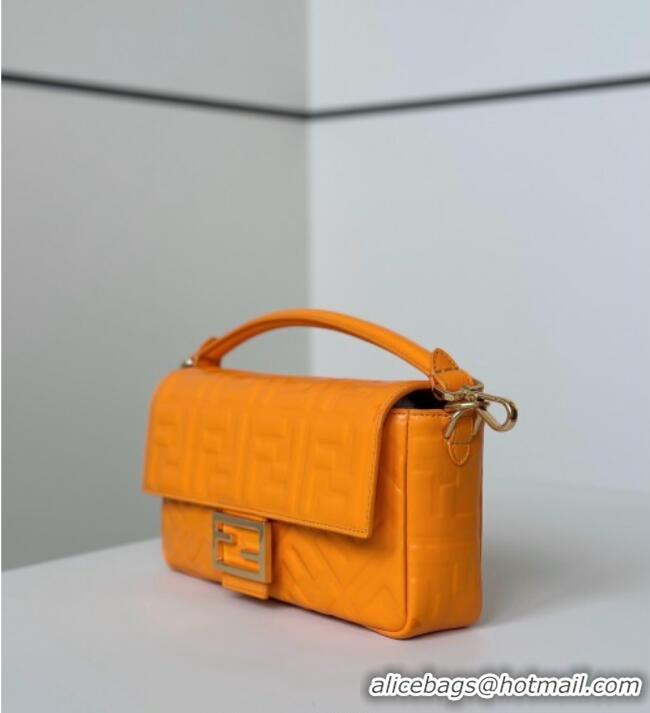 Trendy Design Fendi Baguette Medium Nappa Leather Bag 0135M Light Orange 2025
