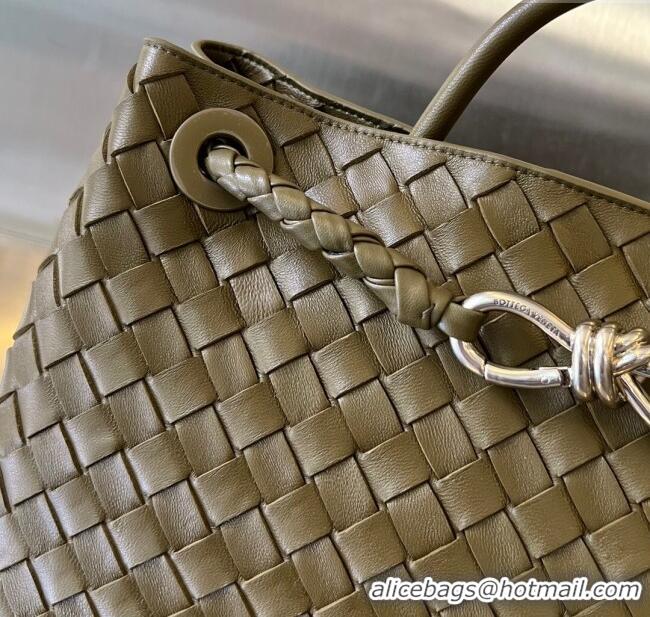Traditional Specials Bottega Veneta Medium Andiamo Top Handle Bag in Intrecciato Leather 743572 Soil 2025