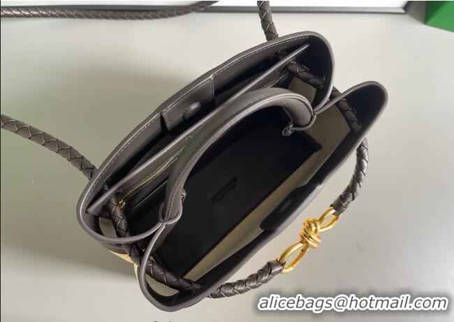 Promotional Bottega Veneta Small Andiamo Top Handle Bag in Raffia Straw and Leather 743568 Black 2025